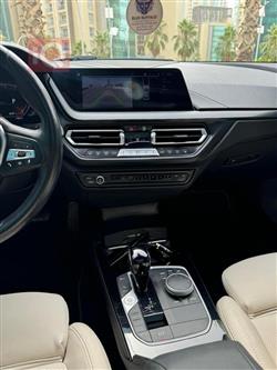 بي ام دبليو الفئة 2